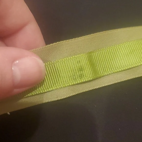 Vintage Olive Green Velvet Choker - Picture 4 of 7